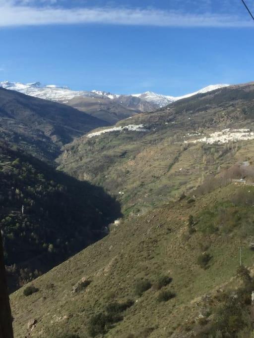La Casa Rural De Paco Y Ana Pitres Exteriör bild