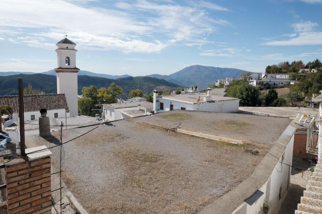 La Casa Rural De Paco Y Ana Pitres Exteriör bild